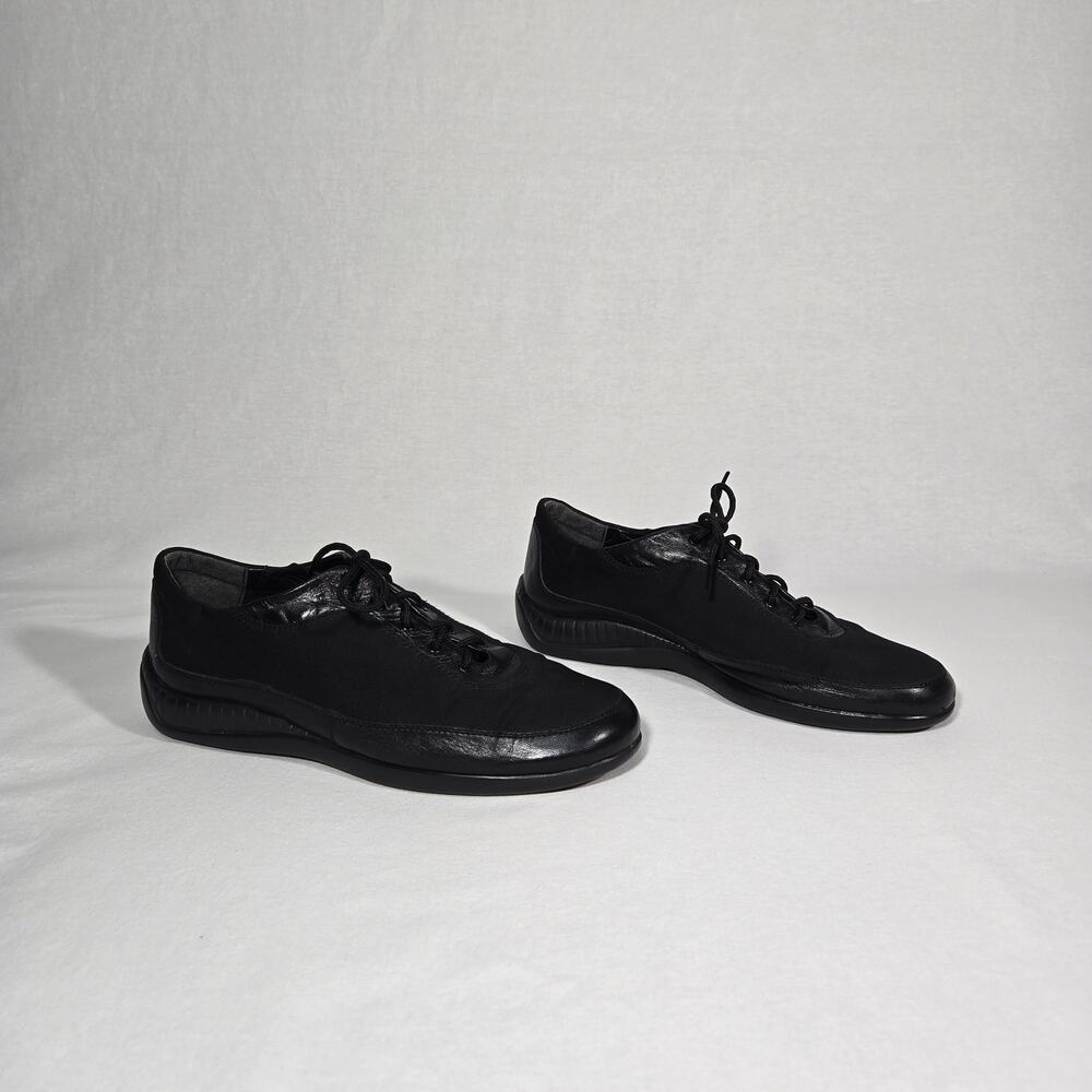 Vintage STUART WEITZMAN Retro BLACK Hybrid Oxford "Ballerina Sneaker" Size 8W.